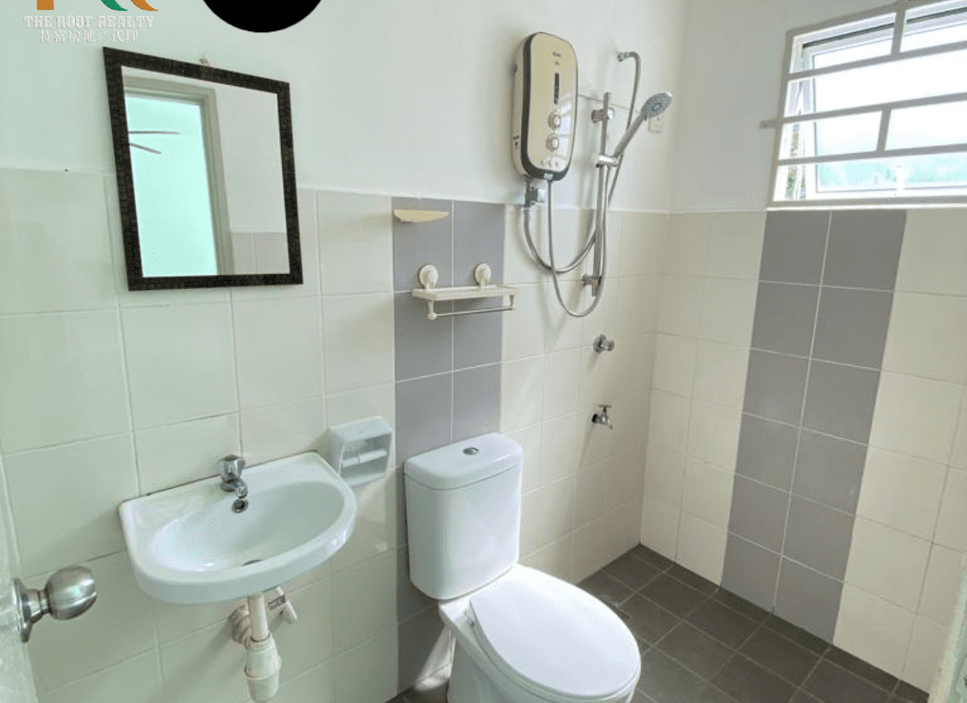 TAMAN JUARA MENGGATAL DOUBLE STORY TERRACE