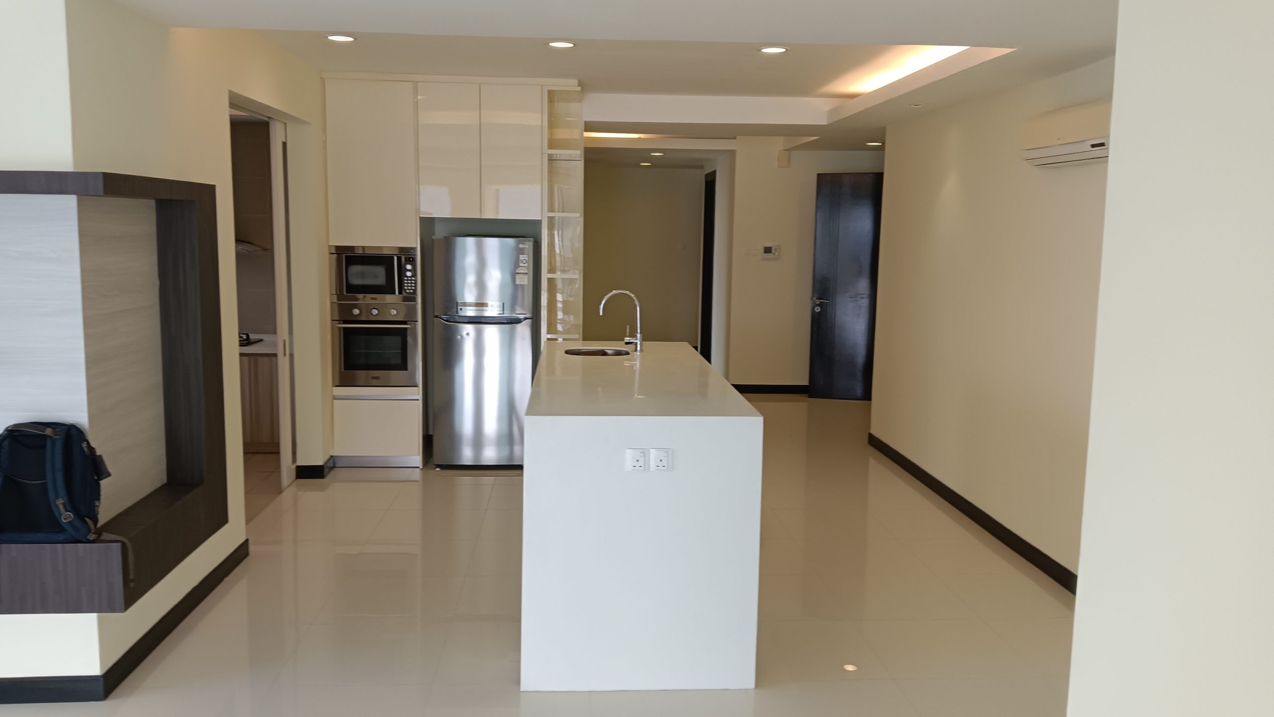 FOR RENT PELAGOS SUITES