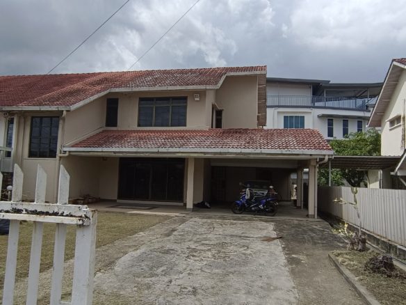 Semi-D 2 Stories House for Sale