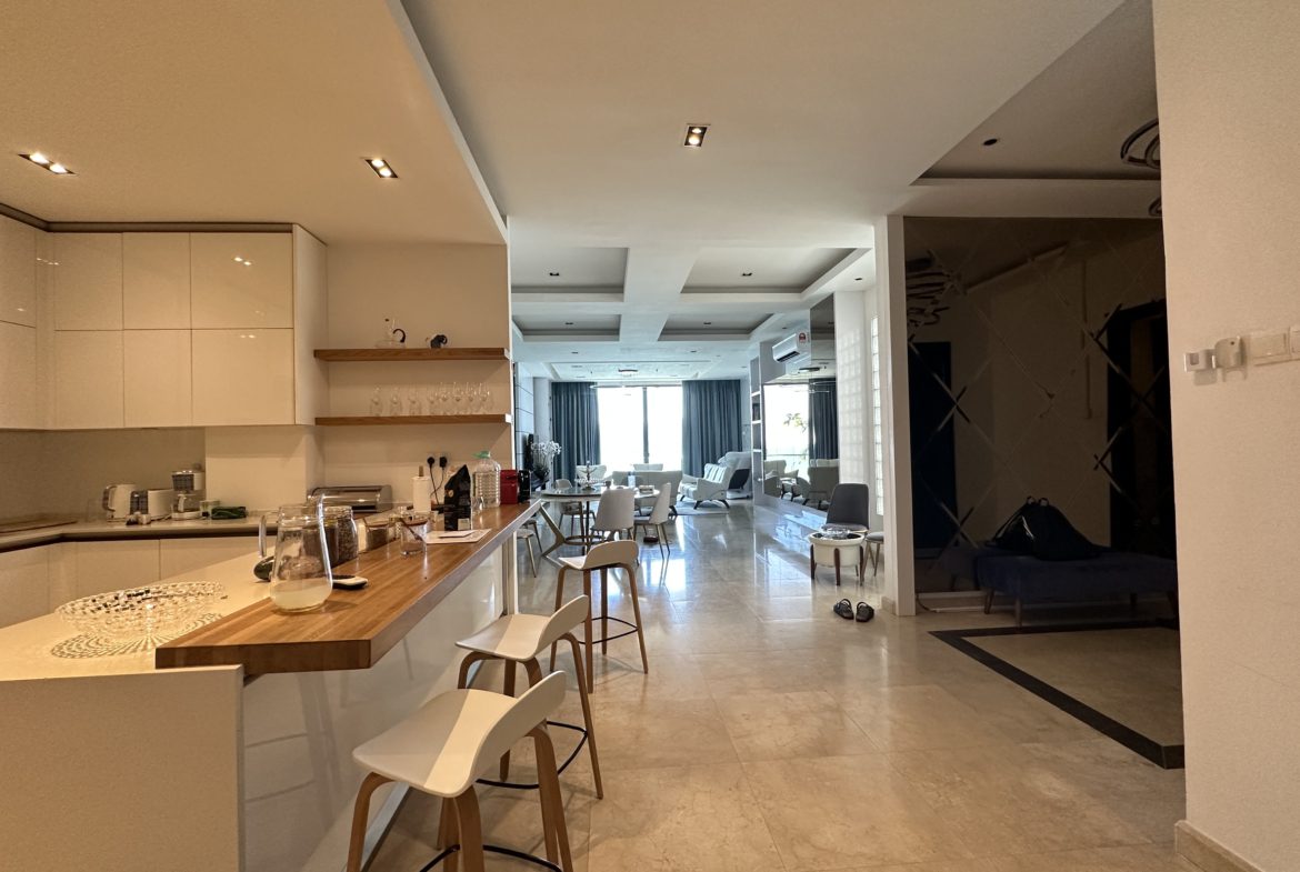 PELAGOS PENTHOUSE WATERFRONT