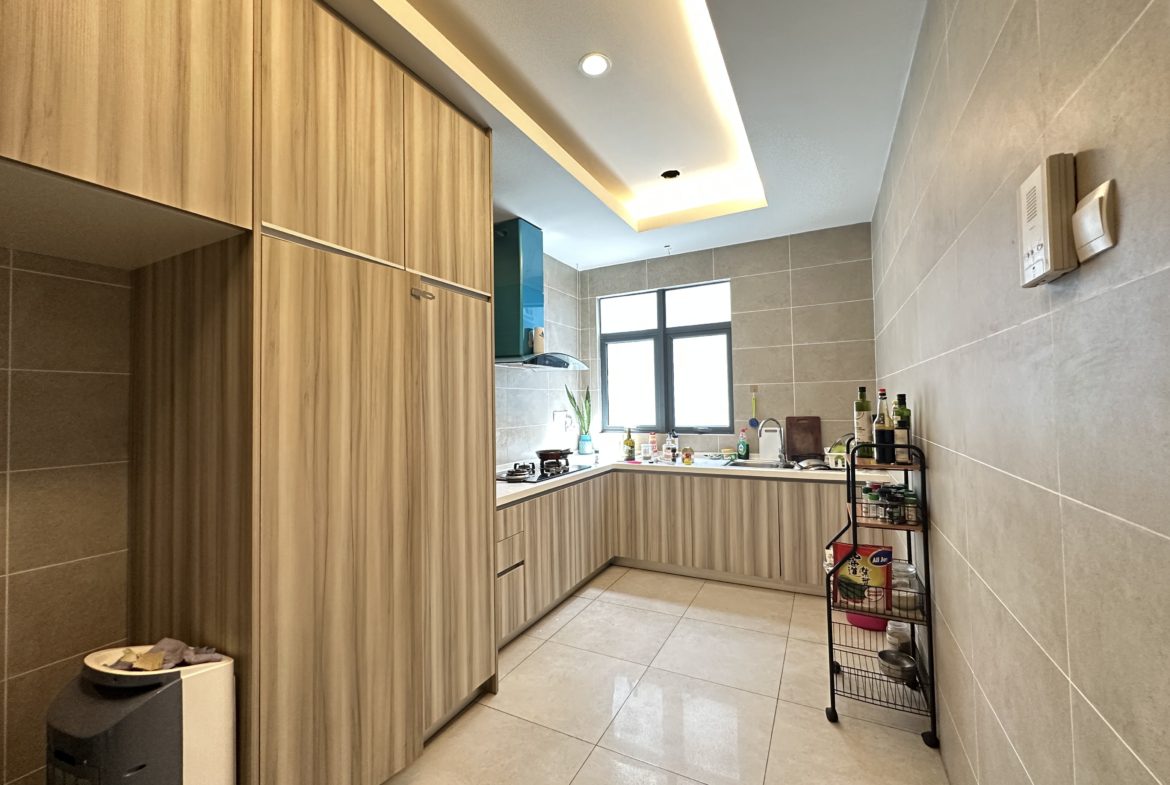 PELAGOS PENTHOUSE WATERFRONT
