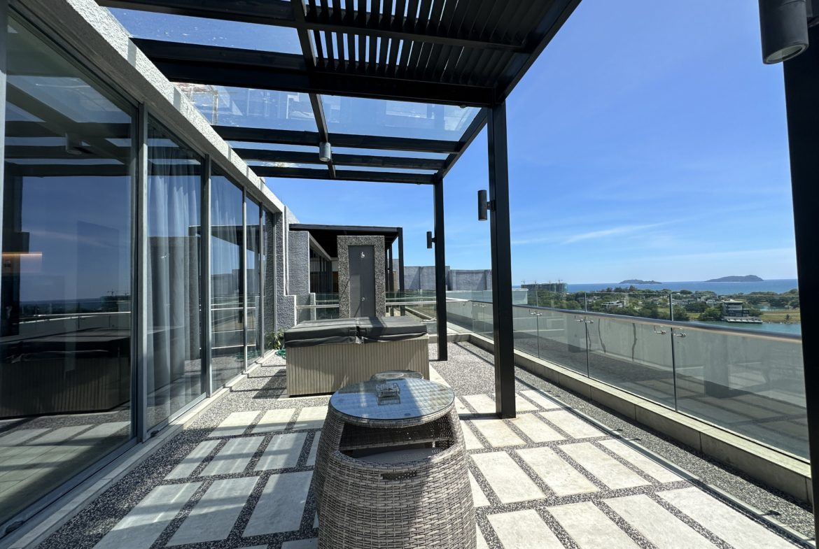 PELAGOS PENTHOUSE WATERFRONT