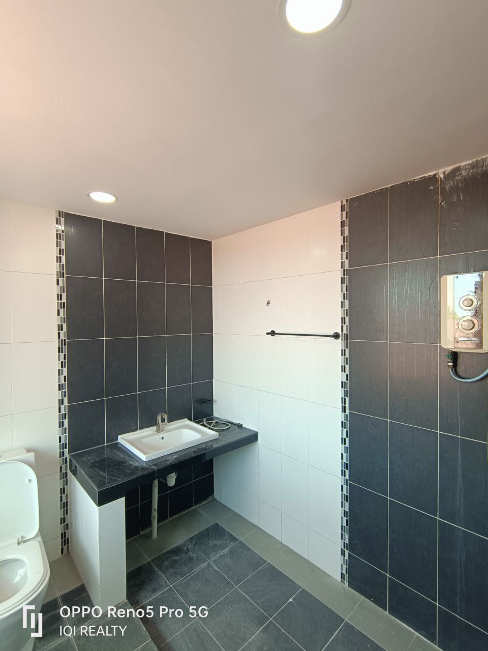 msg-1790032250-13658 Landed House For Sale| Taman Millennium Kingfisher | Likas