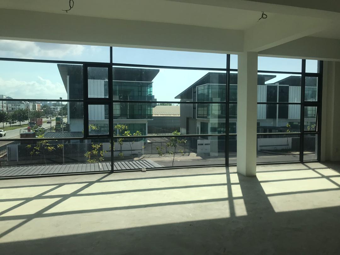 BigWheel Industrial Park Semi-D Showroom Office cum Warehouse for Sale