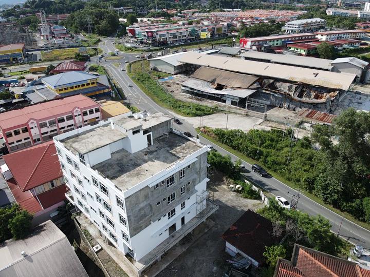 Bundusan 5 Storey Shop Lot & Office Lot Whole Building For Sale