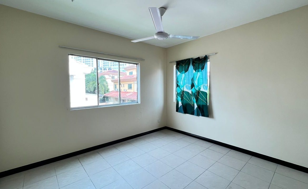 Taman Kingfisher Sulaman | 2.5 Storey | Gated & guarded