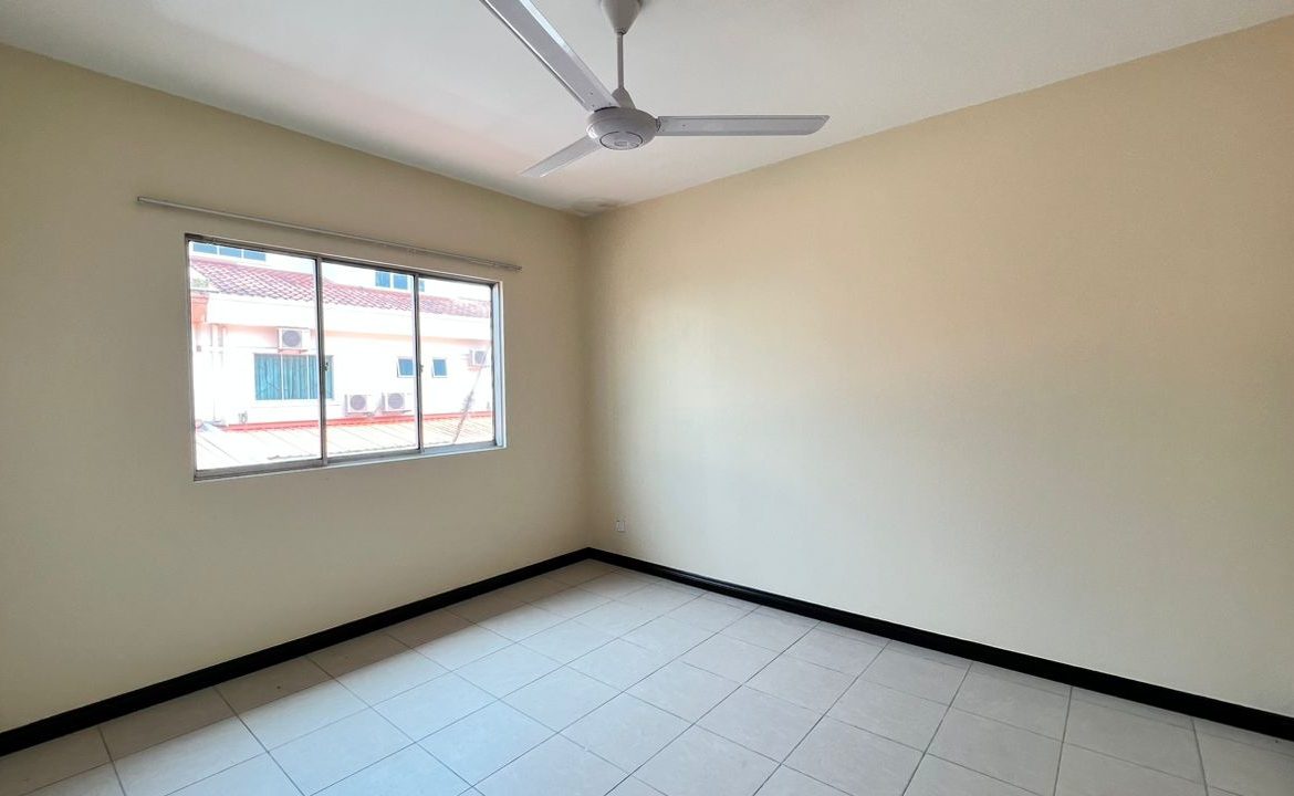 Taman Kingfisher Sulaman | 2.5 Storey | Gated & guarded