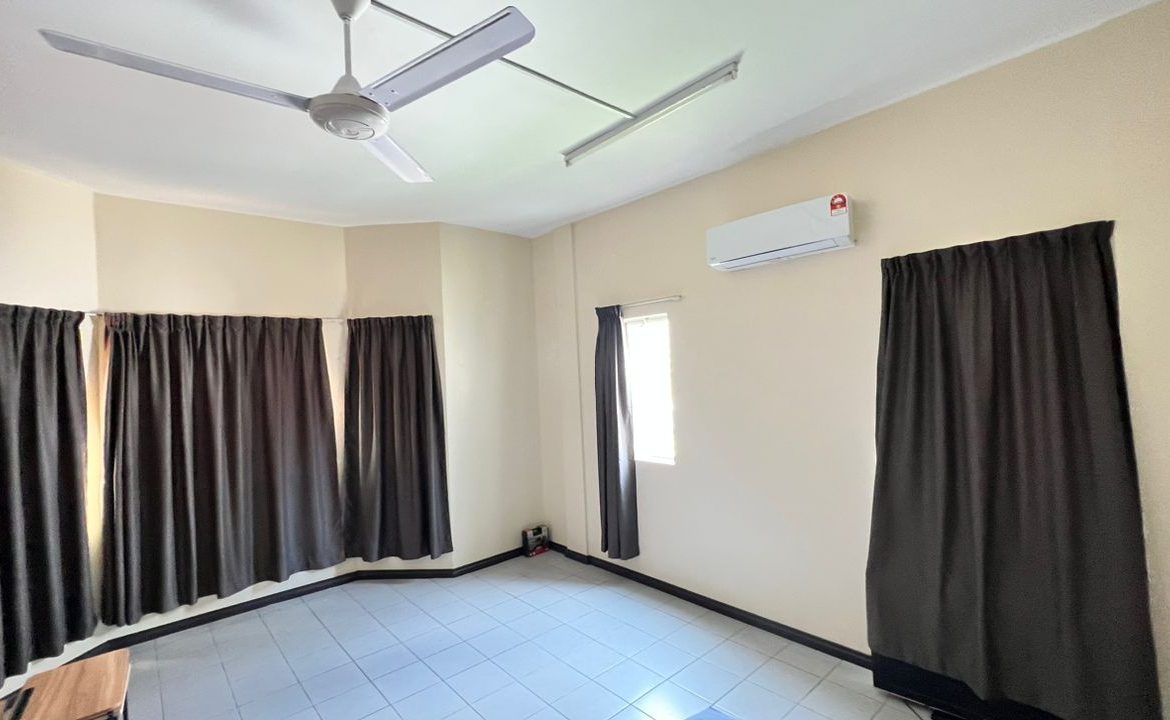 Taman Kingfisher Sulaman | 2.5 Storey | Gated & guarded