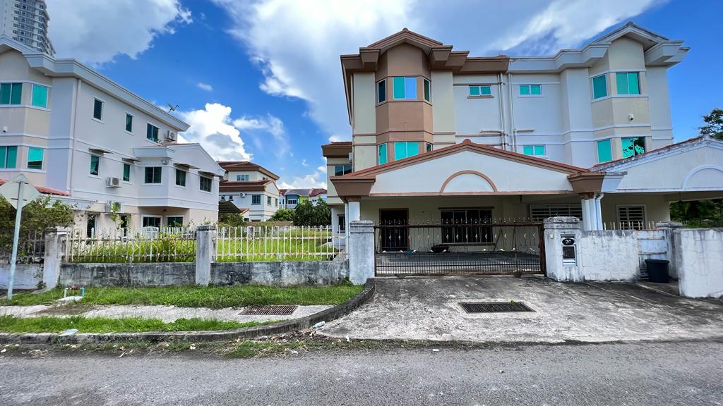 Taman Kingfisher Sulaman | 2.5 Storey | Gated & guarded