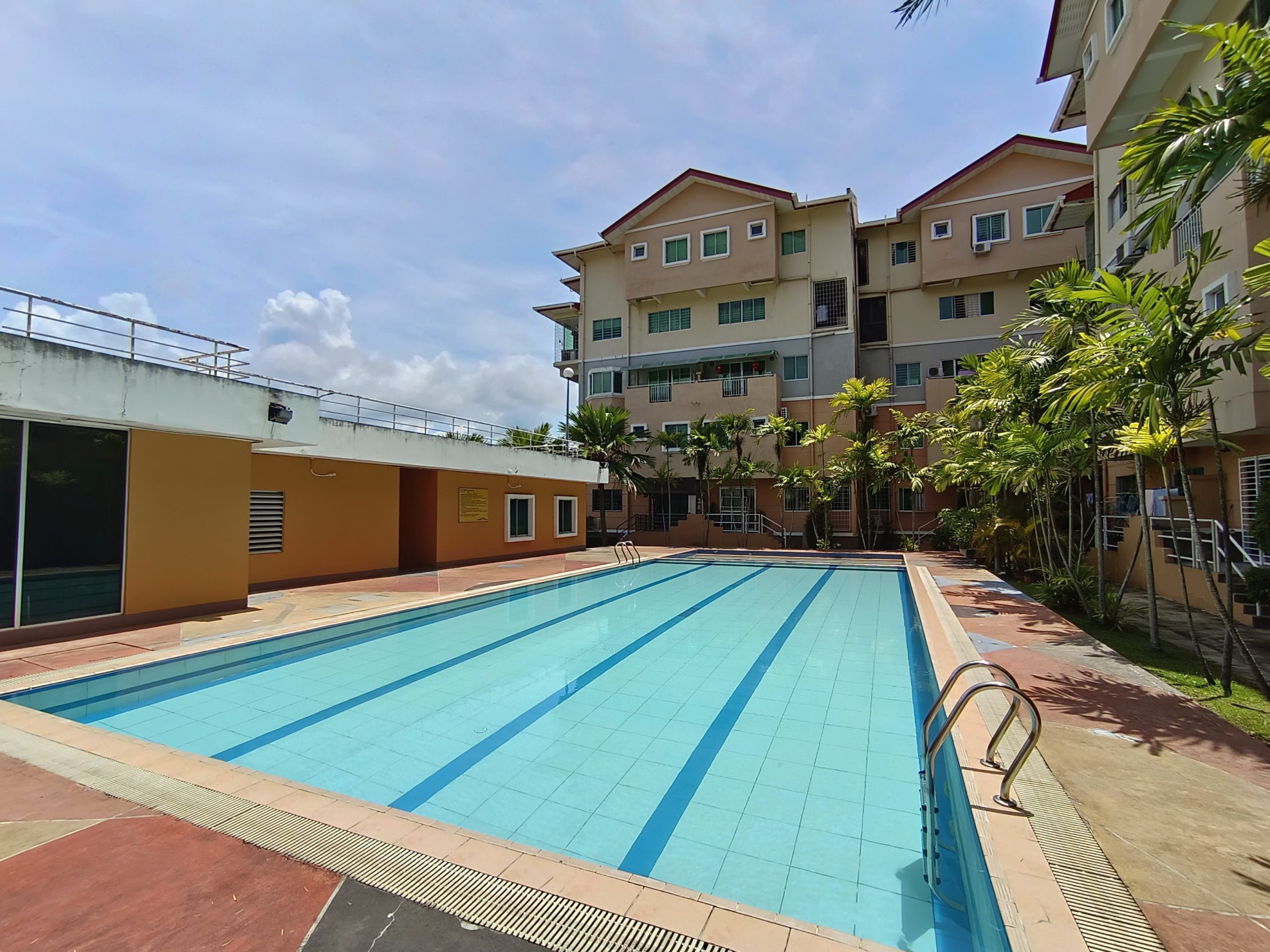 Seri Borneo condo | well renovated | iramanis