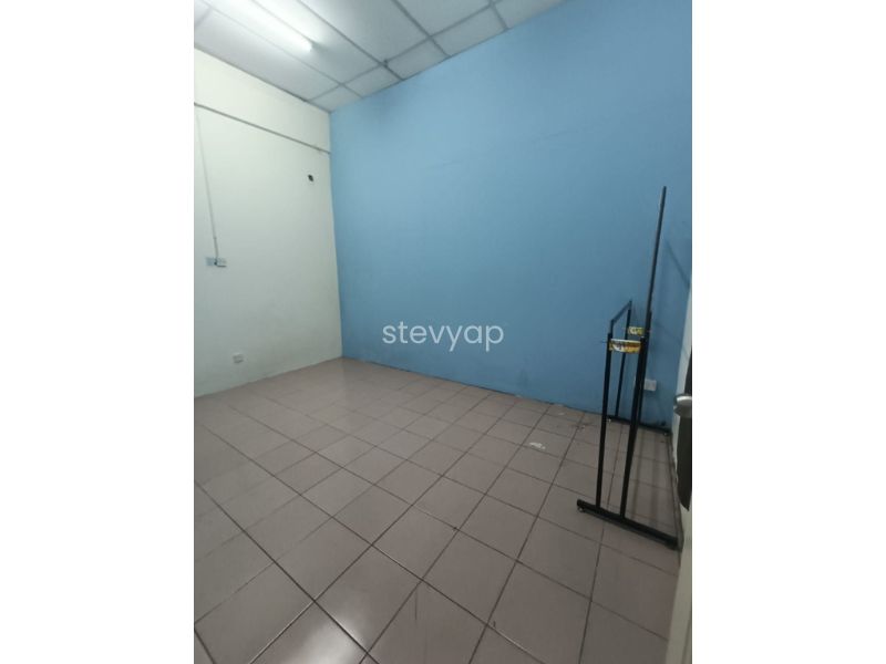 Plaza Kingfisher Inter Corner 1st Floor Shop Lot For Rent