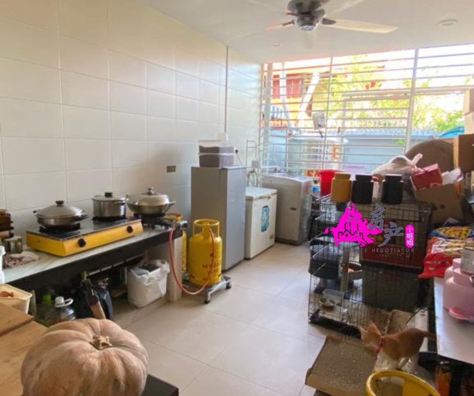 Double Storey Semi Detached House|Taman Hiburan|Renovated unit