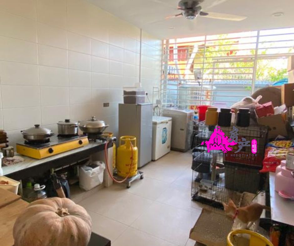 Double Storey Semi Detached House|Taman Hiburan|Renovated unit