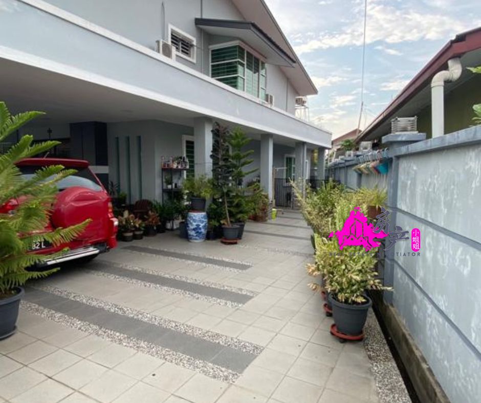 Double Storey Semi Detached House|Taman Hiburan|Renovated unit