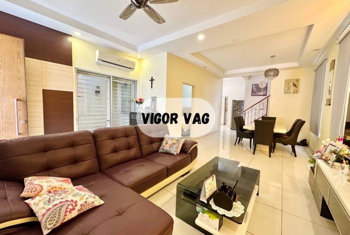 Setia Tropika 11 Terrace Endlot with Extra Land and Renovated – Full Loan