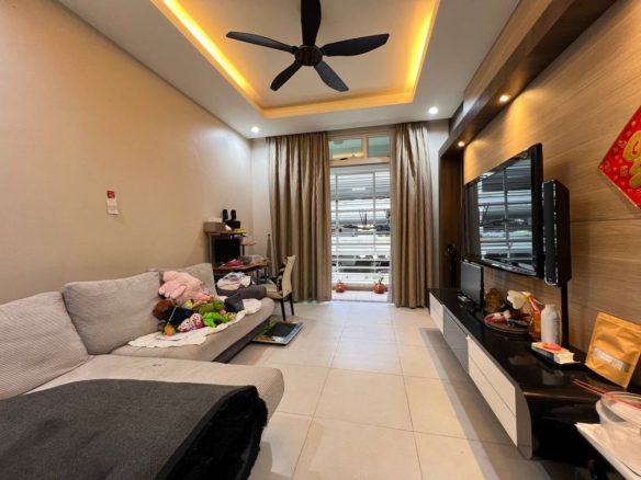 Lagenda Tasek Apartment To CIQ 10mins Full Loan