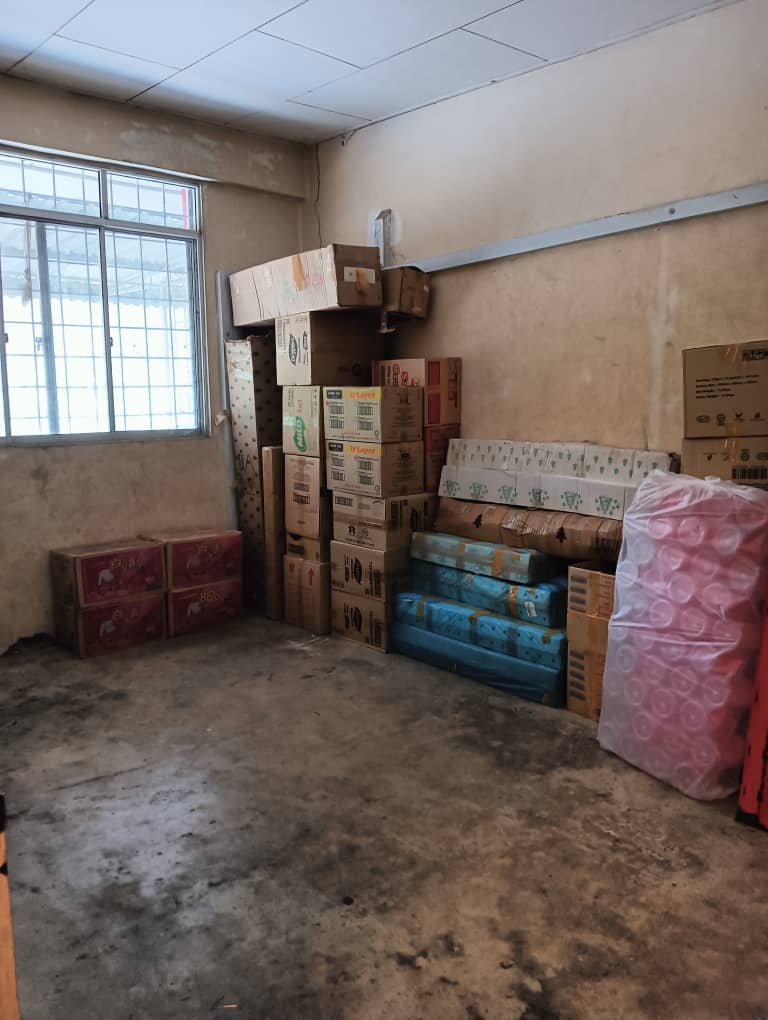 Tambunan Town Shoplot. 2 shoplot together for sales