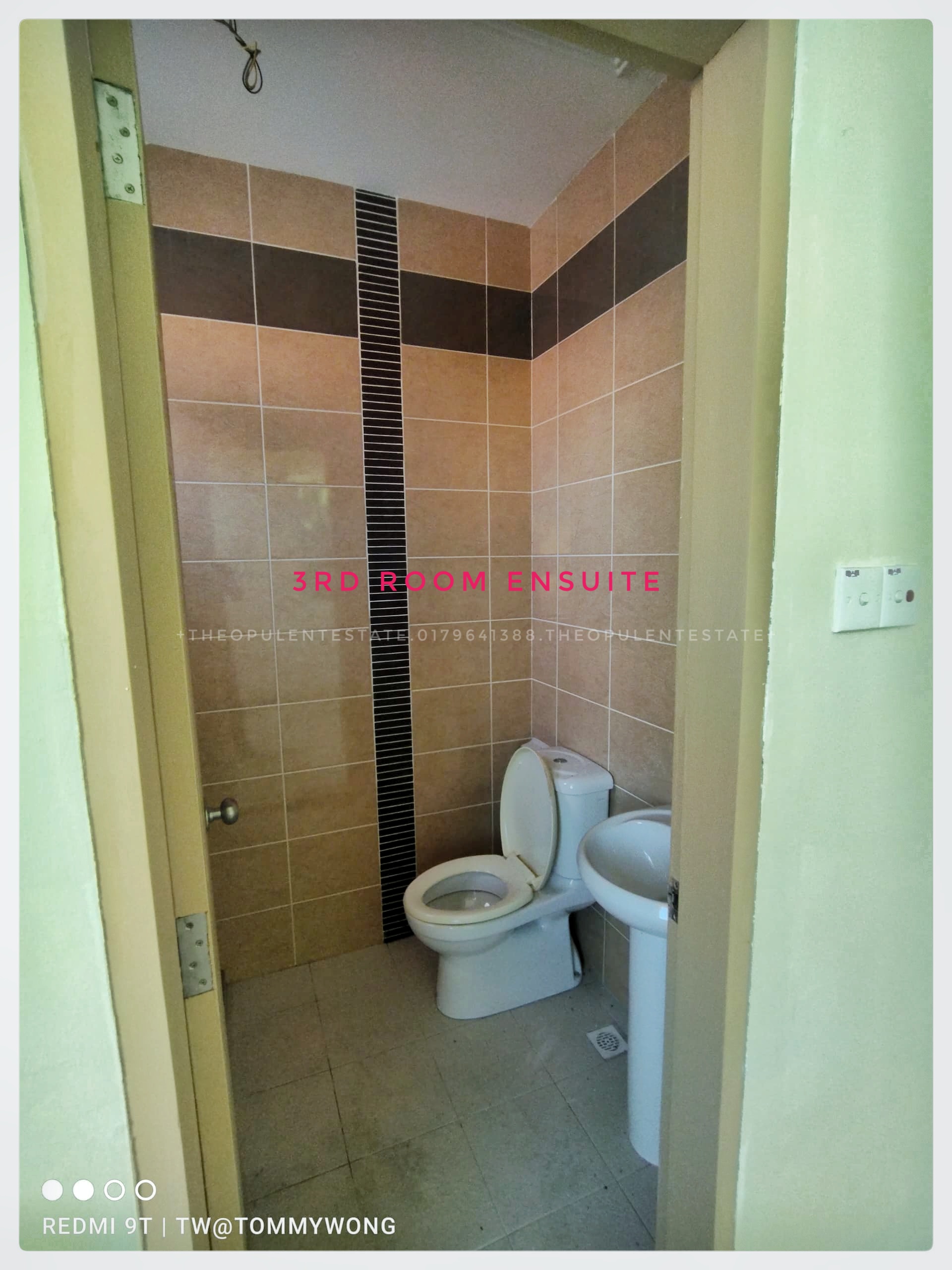 51a6dd0c-f3dc-44fd-9e40-70911b8d3266-01 For Sale | Taman Malakun Semi D | 5 Bedrooms | Brand New