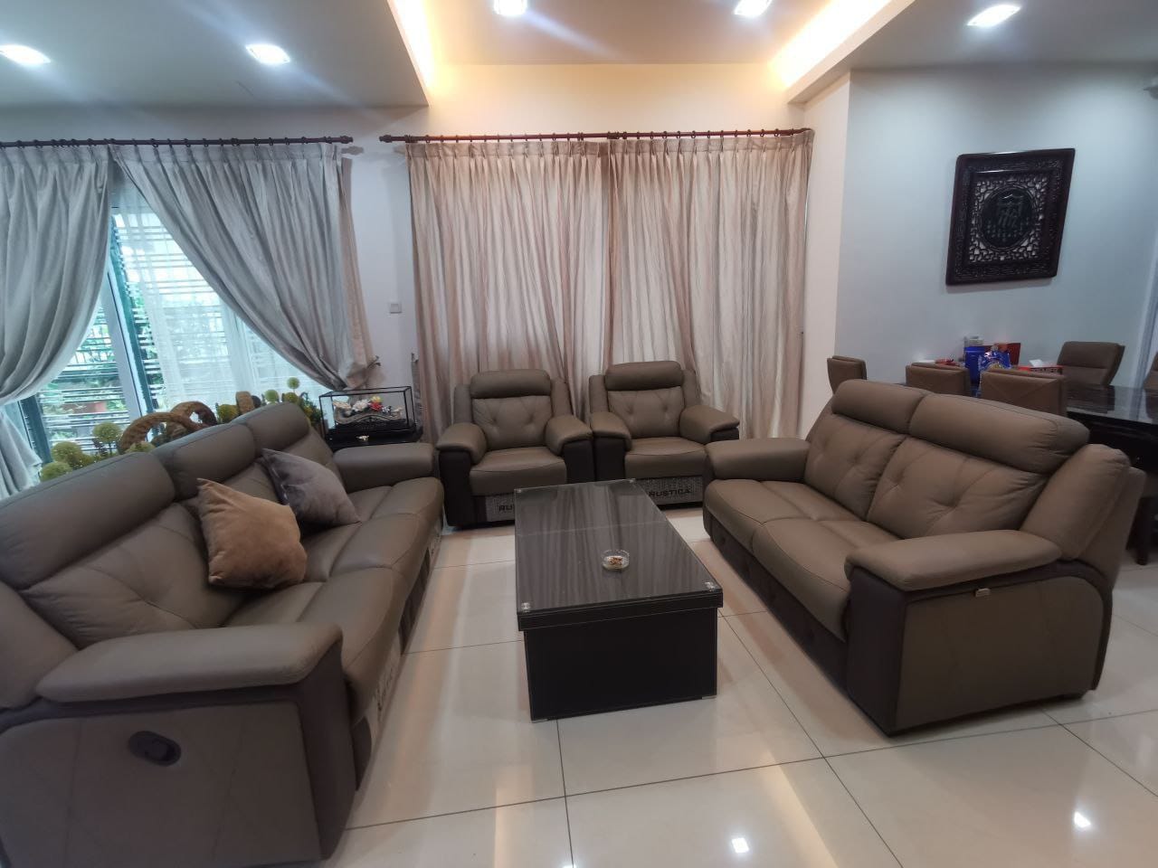 WhatsApp Image 2024-07-28 at 7.24.16 PM (1) Horizon Hills @The Hills 3Storey Cluster with Fully Renovated
