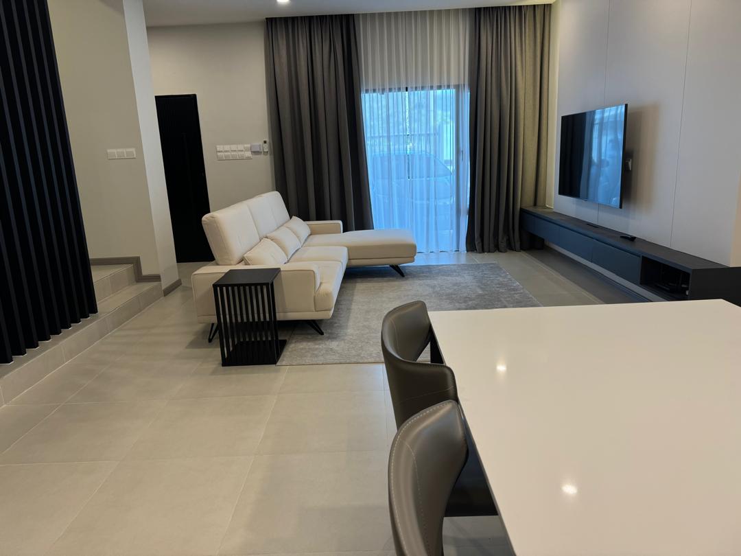 Taman Bukit Damaisari, MOVE-IN READY, 2-Storey, Corner, Menggatal