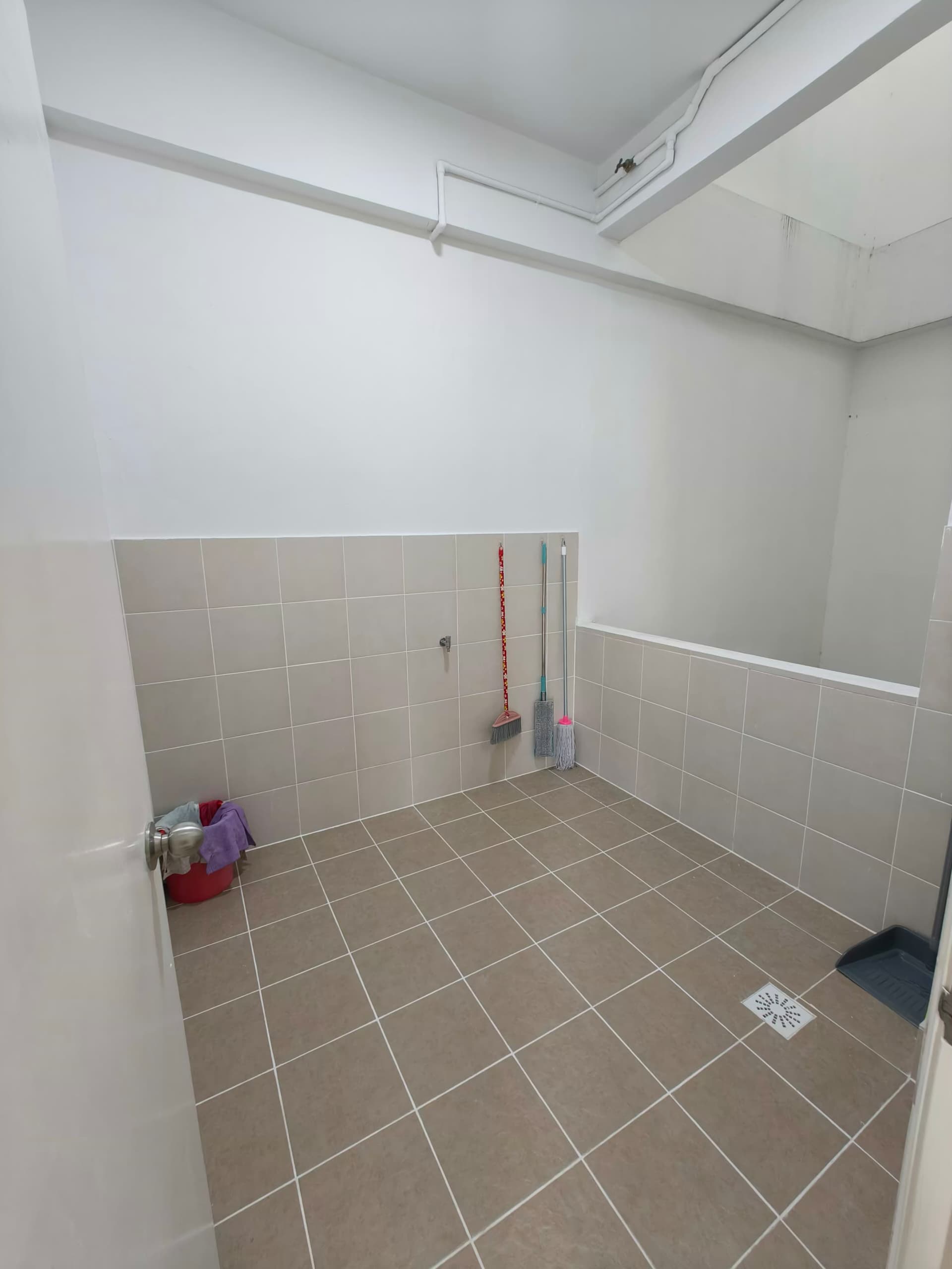WhatsApp Image 2024-10-26 at 01.15.17 Kolombong Iramanis Kondominium Ria For Rent