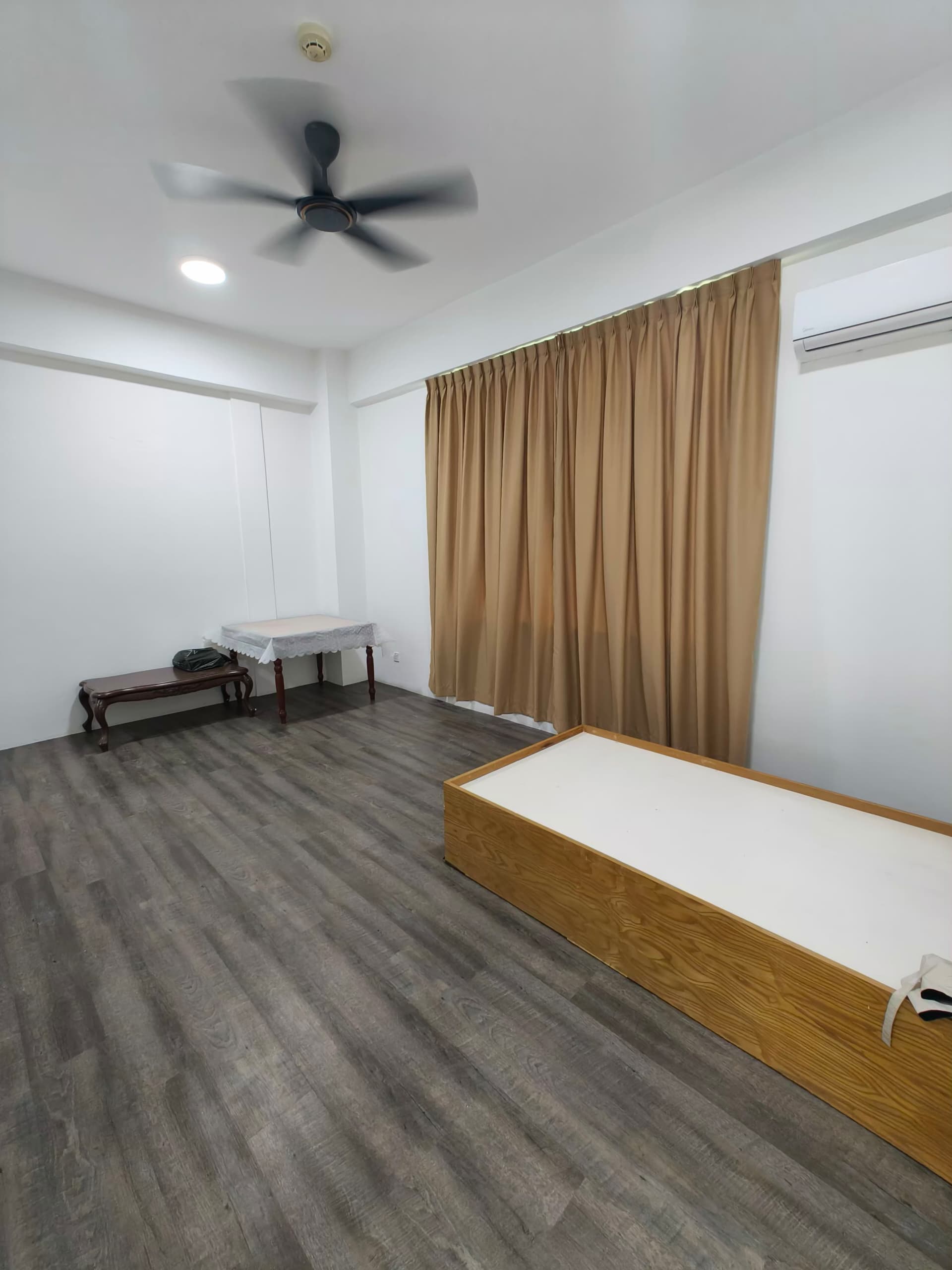 WhatsApp Image 2024-10-26 at 01.15.18 Kolombong Iramanis Kondominium Ria For Rent