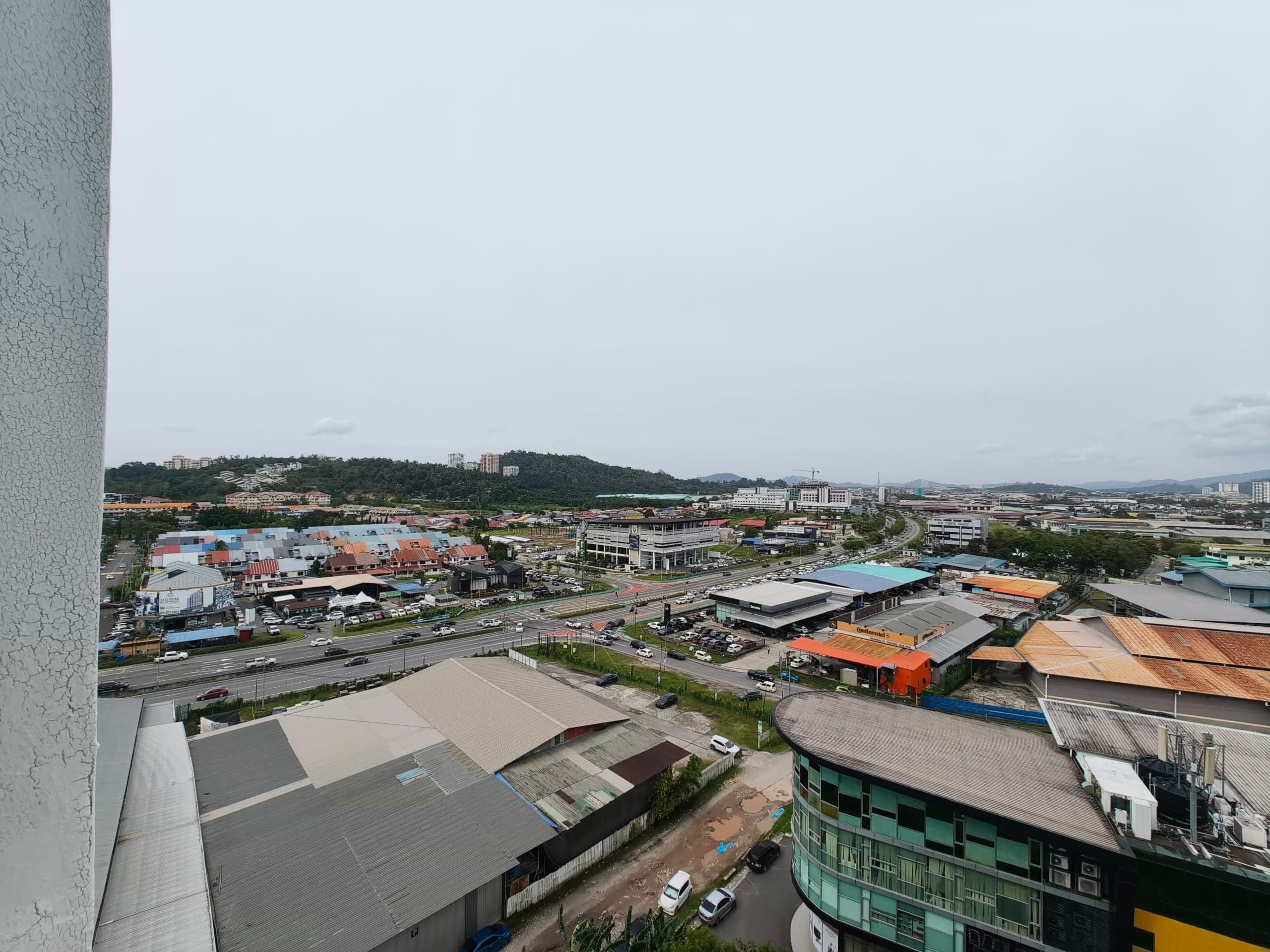 WhatsApp Image 2024-10-26 at 01.15.20-3 Kolombong Iramanis Kondominium Ria For Rent