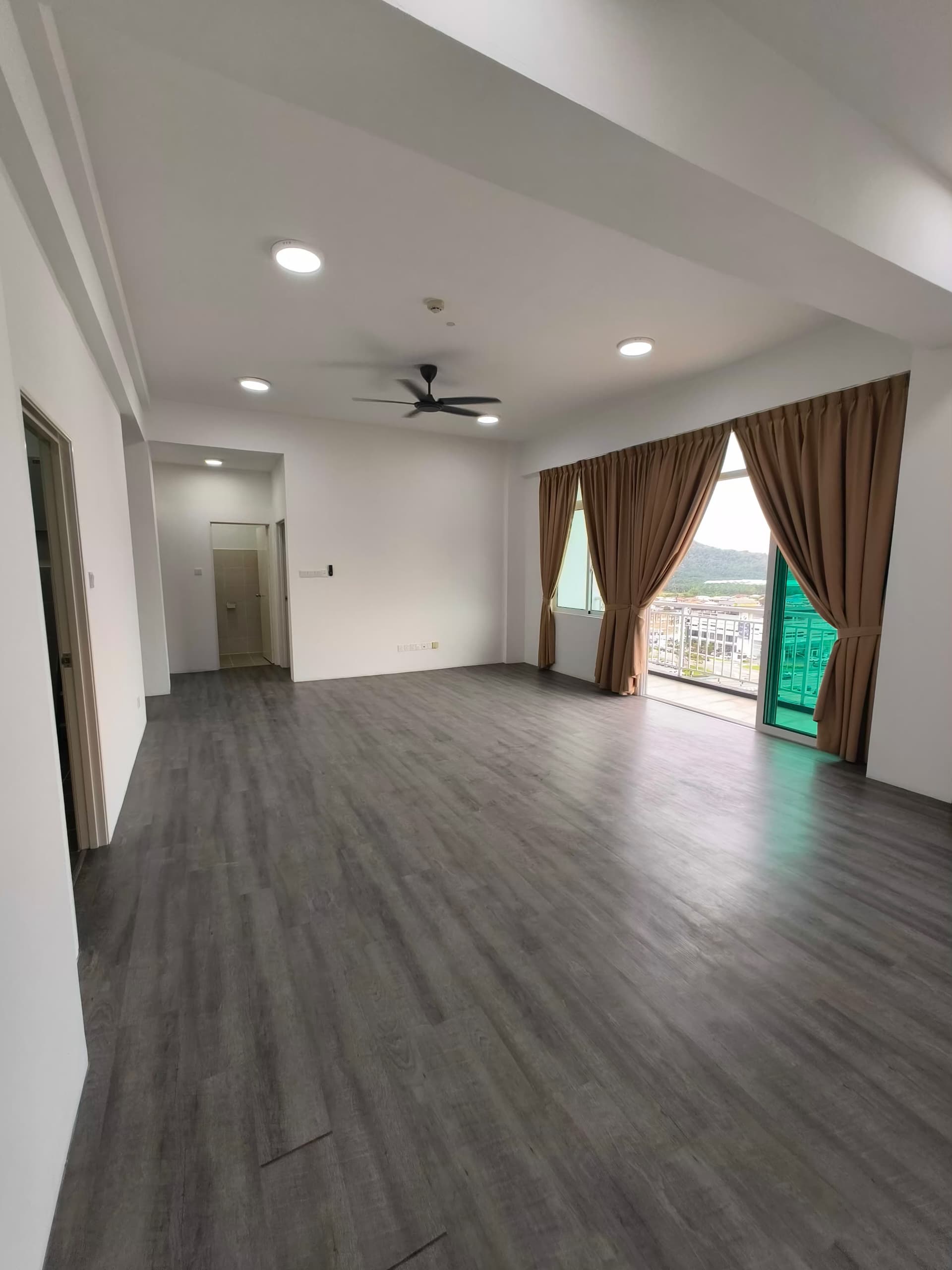 WhatsApp Image 2024-10-26 at 01.15.24-2 Kolombong Iramanis Kondominium Ria For Rent