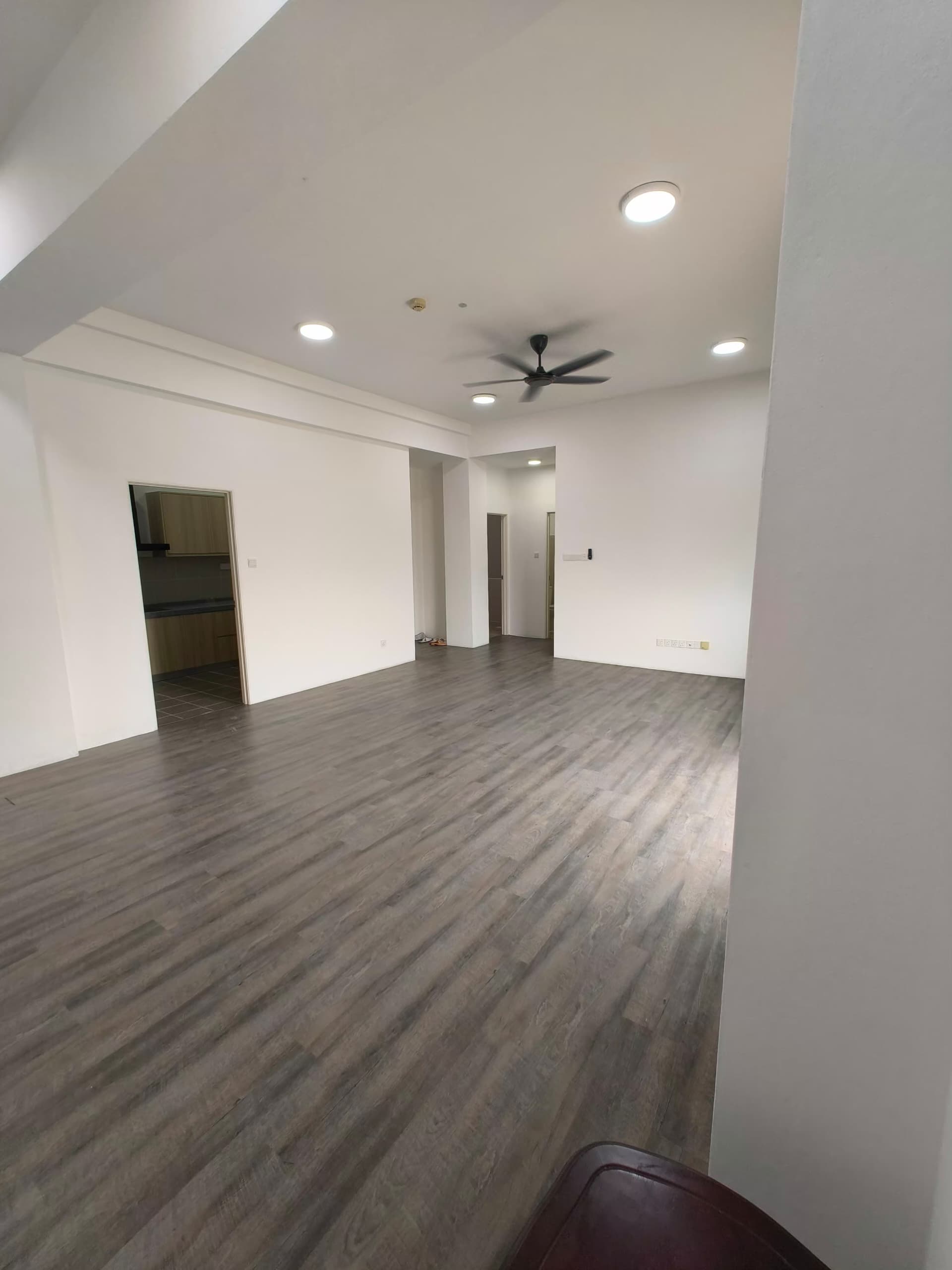 WhatsApp Image 2024-10-26 at 01.15.24-3 Kolombong Iramanis Kondominium Ria For Rent