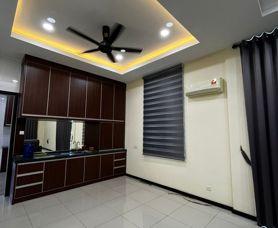 Penampang Taman Pertama Double Storey Semi D For Sale