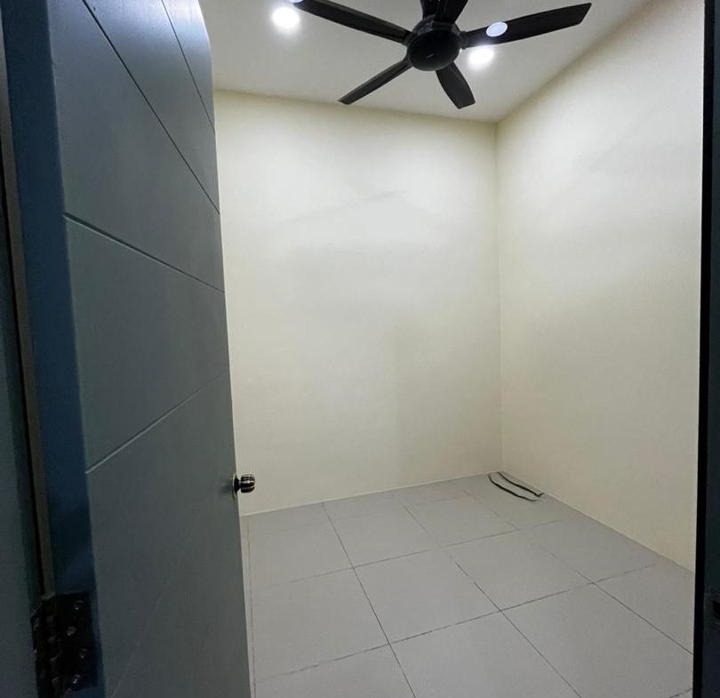 Penampang Taman Pertama Double Storey Semi D For Sale
