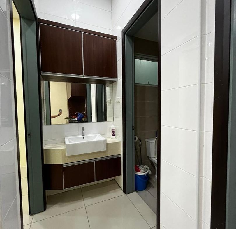 Penampang Taman Pertama Double Storey Semi D For Sale