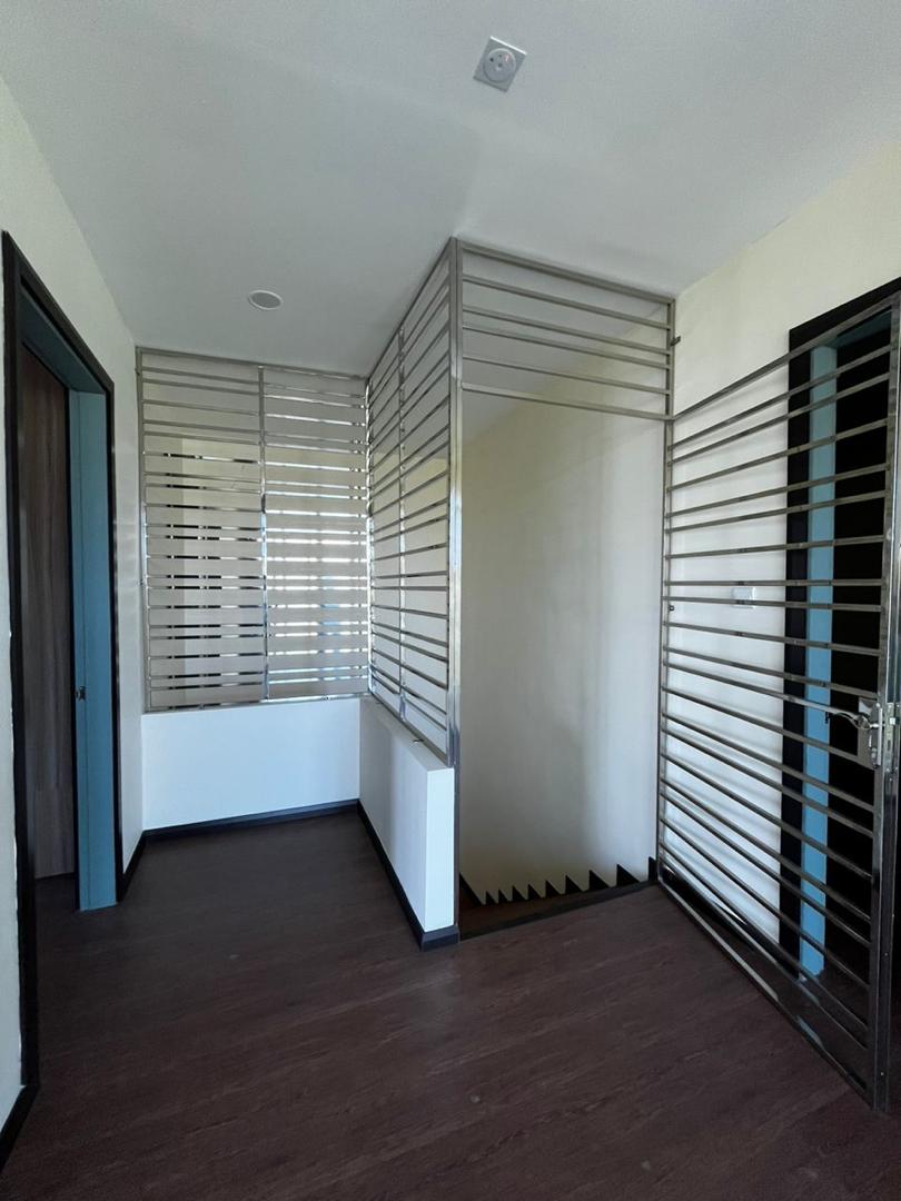 WhatsApp Image 2024-10-29 at 11.58.09 Penampang Taman Pertama Double Storey Semi D For Sale