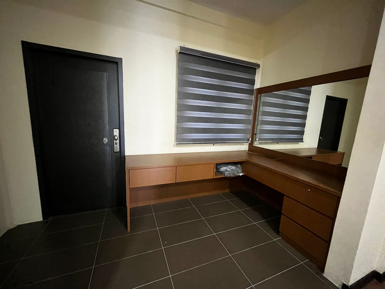 WhatsApp Image 2024-10-29 at 11.58.15 Penampang Taman Pertama Double Storey Semi D For Sale