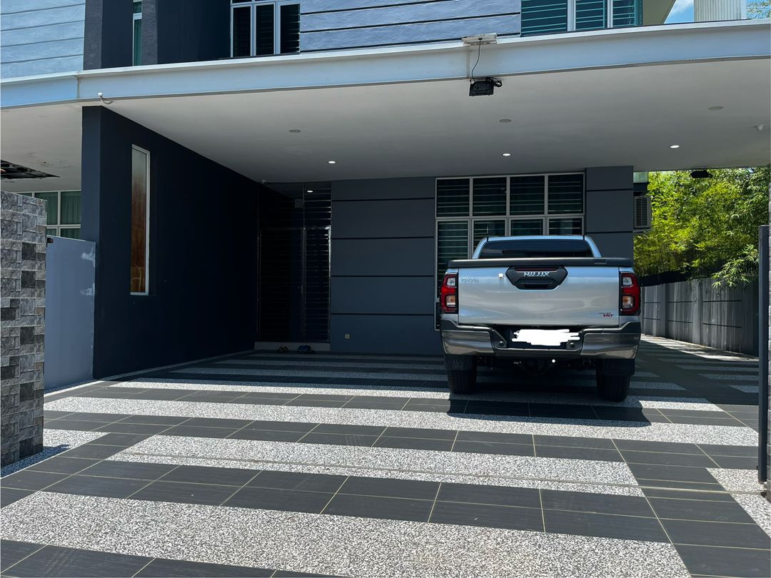 WhatsApp Image 2024-10-29 at 11.58.16 Penampang Taman Pertama Double Storey Semi D For Sale