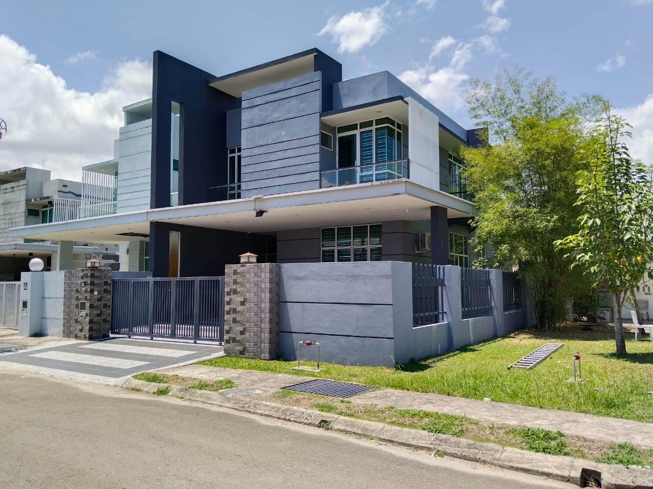 WhatsApp Image 2024-10-29 at 11.58.20 Penampang Taman Pertama Double Storey Semi D For Sale