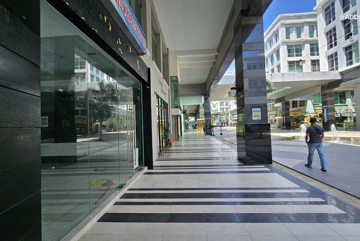 For RENT | KK Times Square | Block G | Shoplot