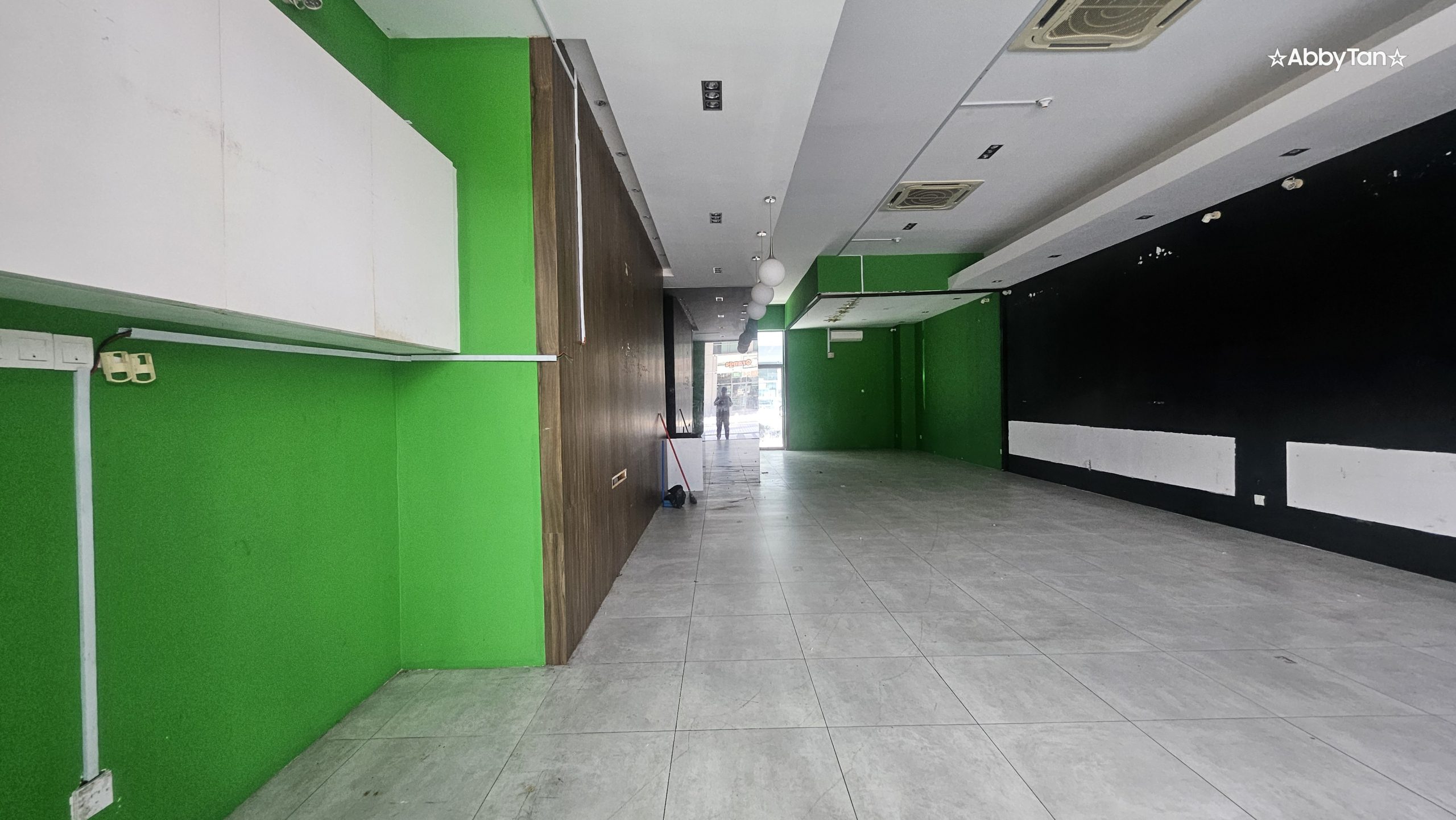 For RENT | KK Times Square | Block G | Shoplot