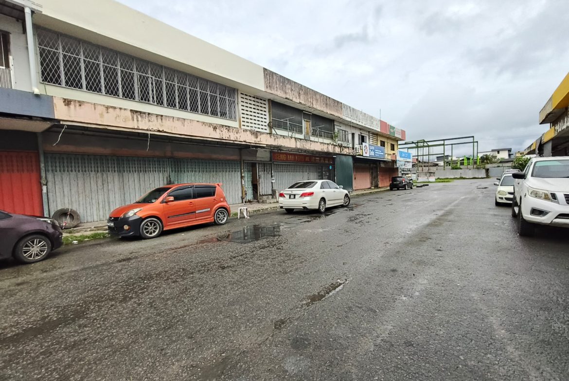 Kolombong Lorong Burung Keleto Jalan Tuaran Inanam 1st & Ground Floor Shoplot For Rent