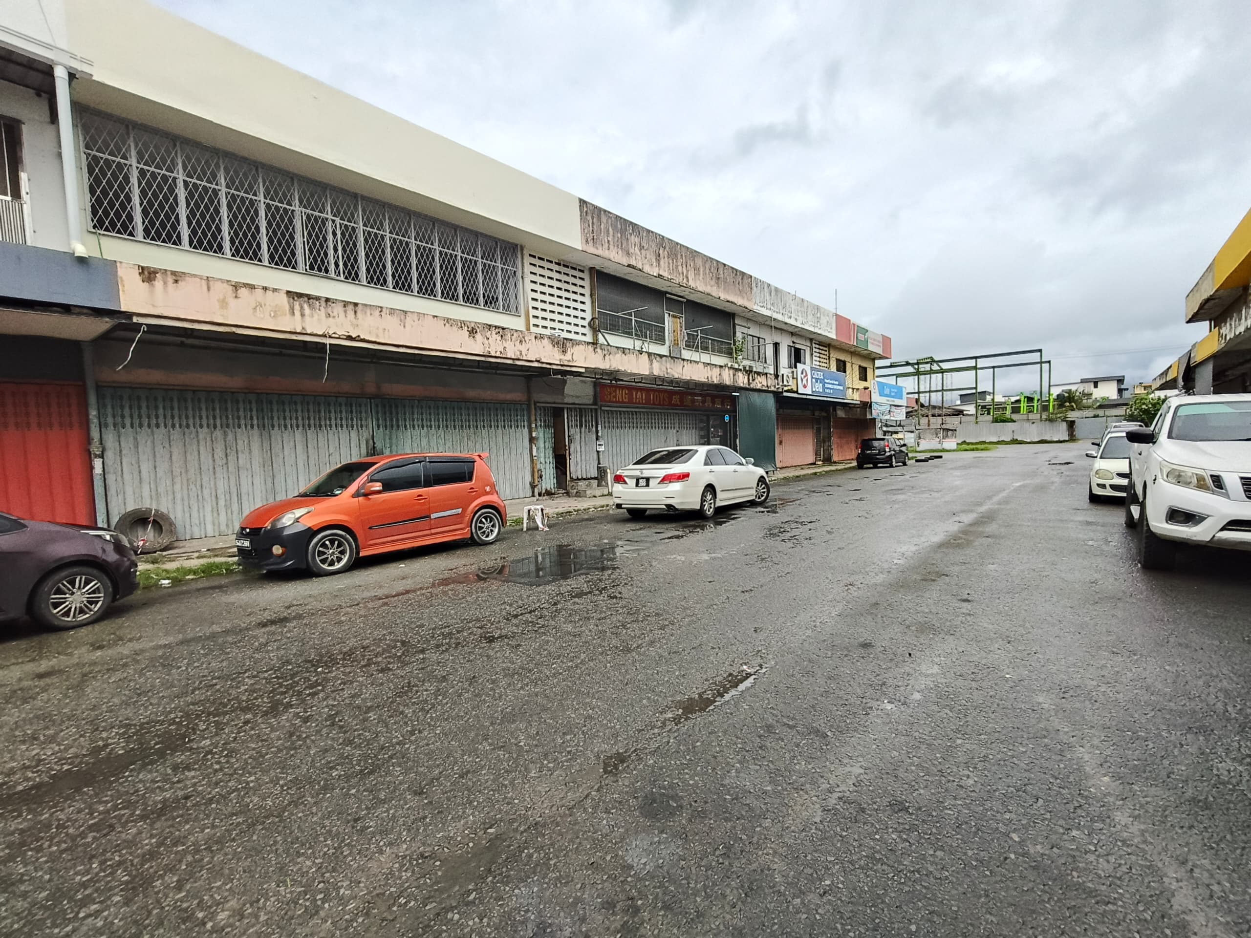 WhatsApp Image 2024-12-24 at 13.52.30 Kolombong Lorong Burung Keleto Jalan Tuaran Inanam 1st & Ground Floor Shoplot For Rent