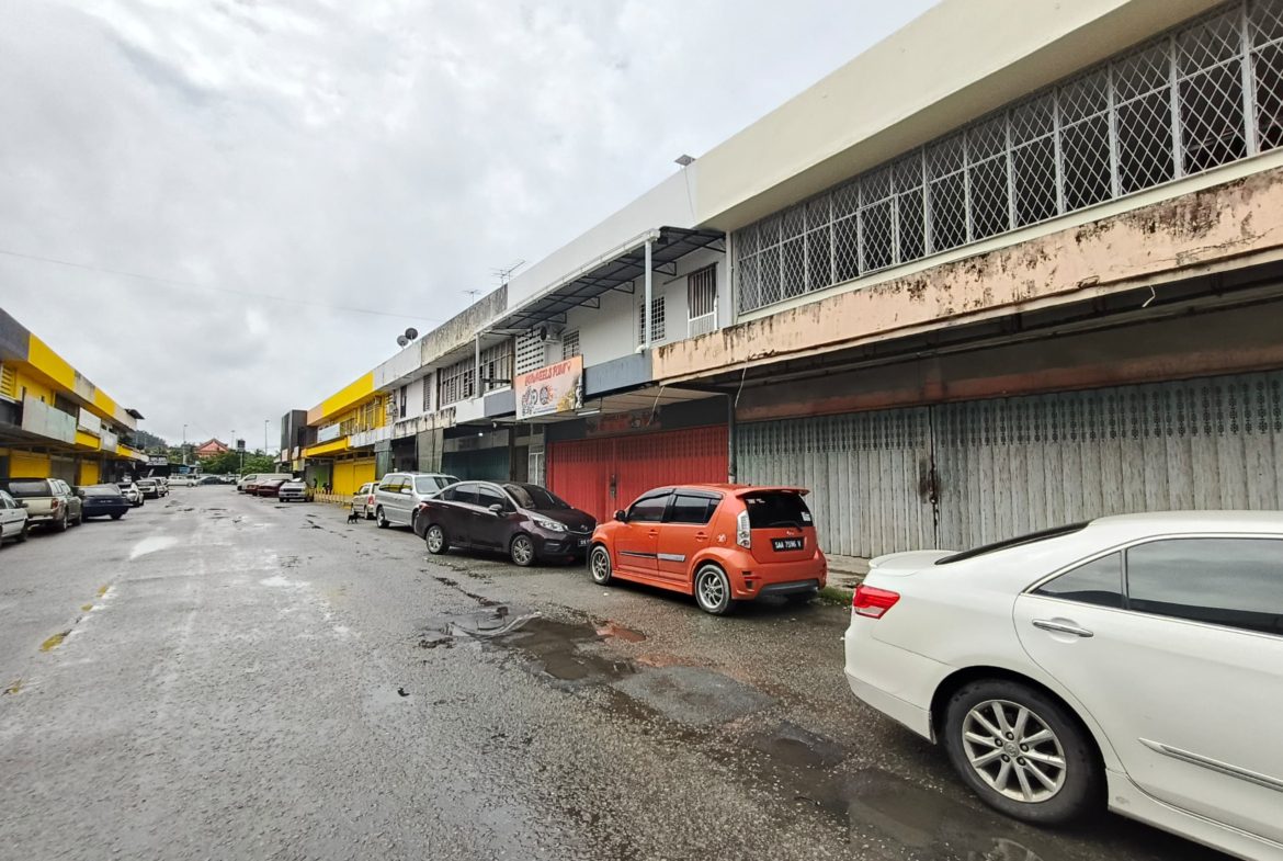 Kolombong Lorong Burung Keleto Jalan Tuaran Inanam 1st & Ground Floor Shoplot For Rent
