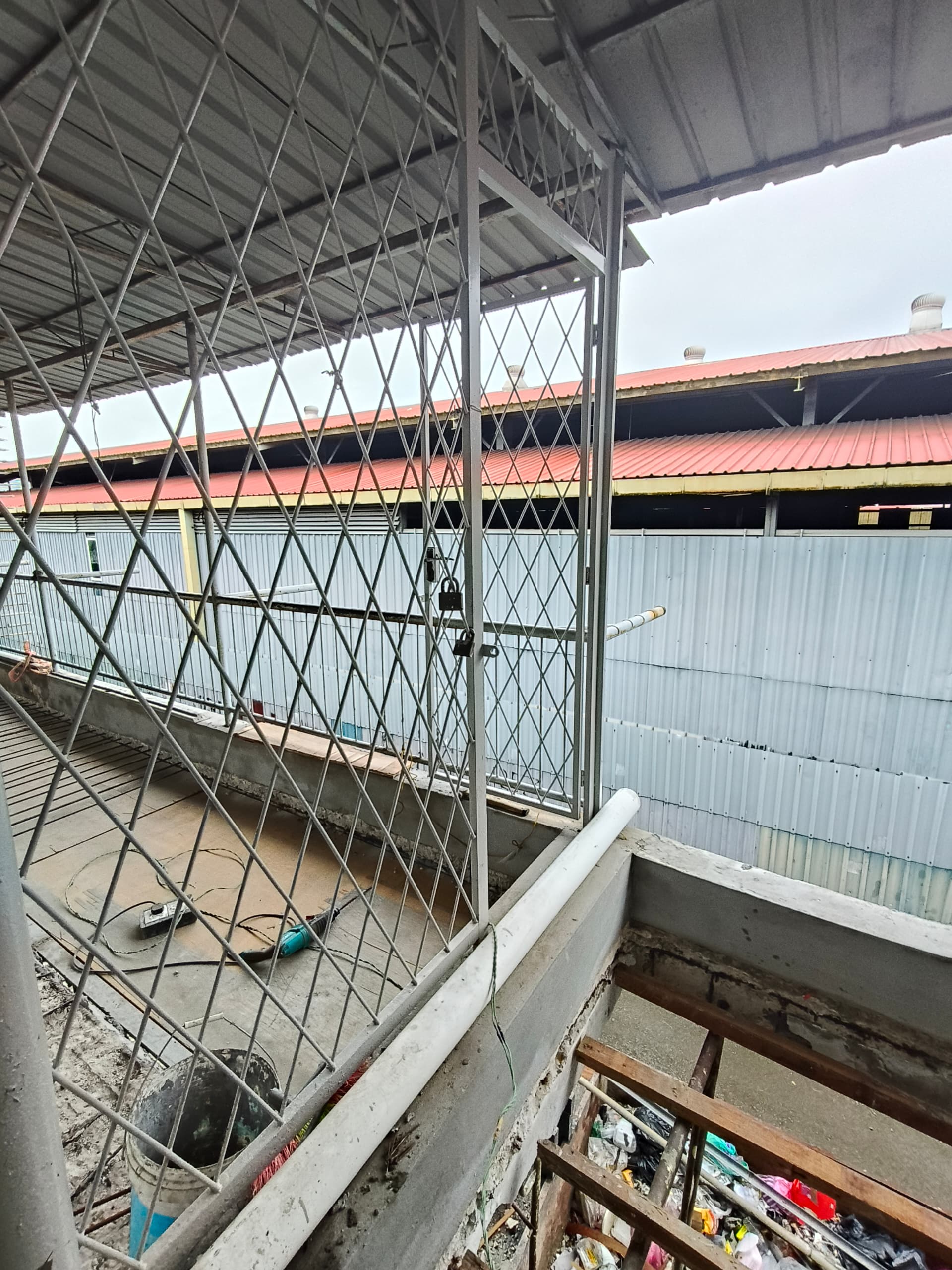 WhatsApp Image 2024-12-24 at 13.52.35-2 Kolombong Lorong Burung Keleto Jalan Tuaran Inanam 1st & Ground Floor Shoplot For Rent