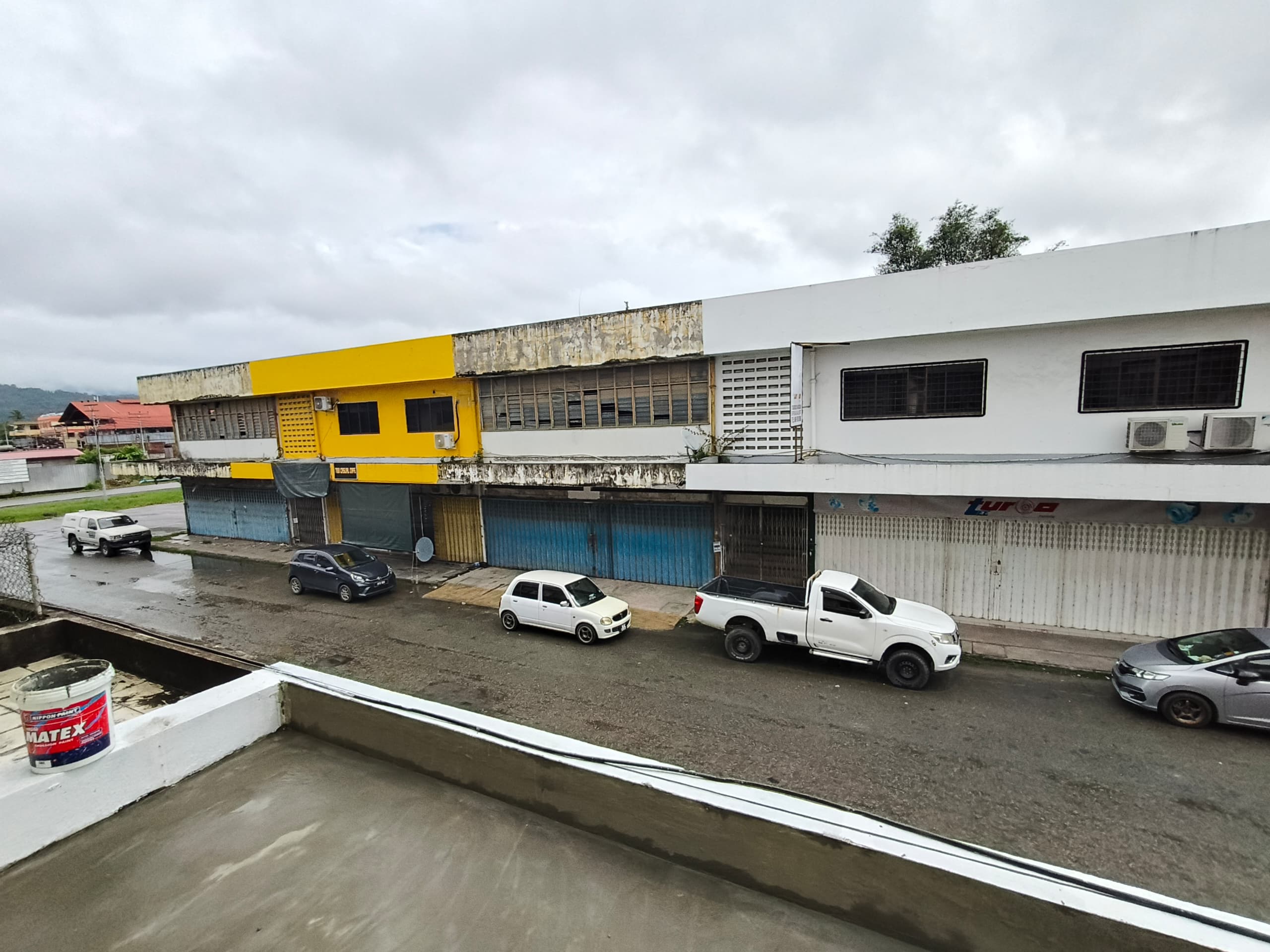 WhatsApp Image 2024-12-24 at 13.52.38 Kolombong Lorong Burung Keleto Jalan Tuaran Inanam 1st & Ground Floor Shoplot For Rent