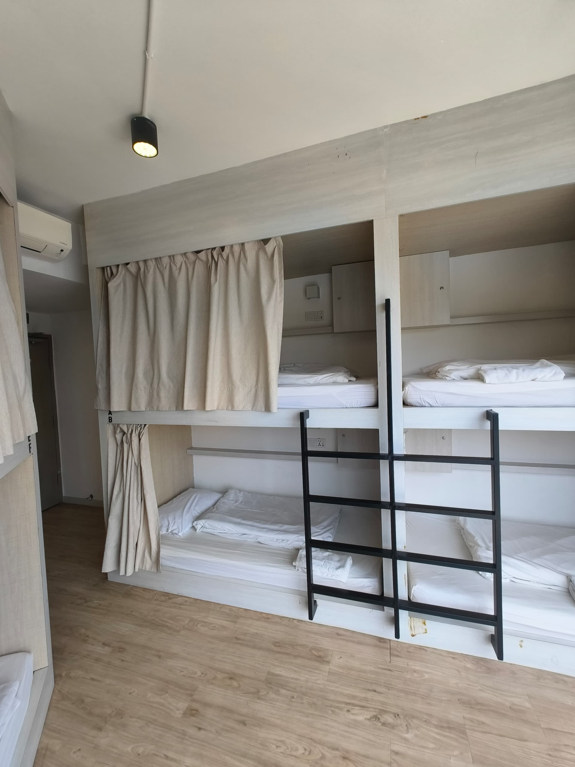 Tanjung Aru KKIA Aeropod Hostel And Cafe 3 Storey Shop Lot For Rent