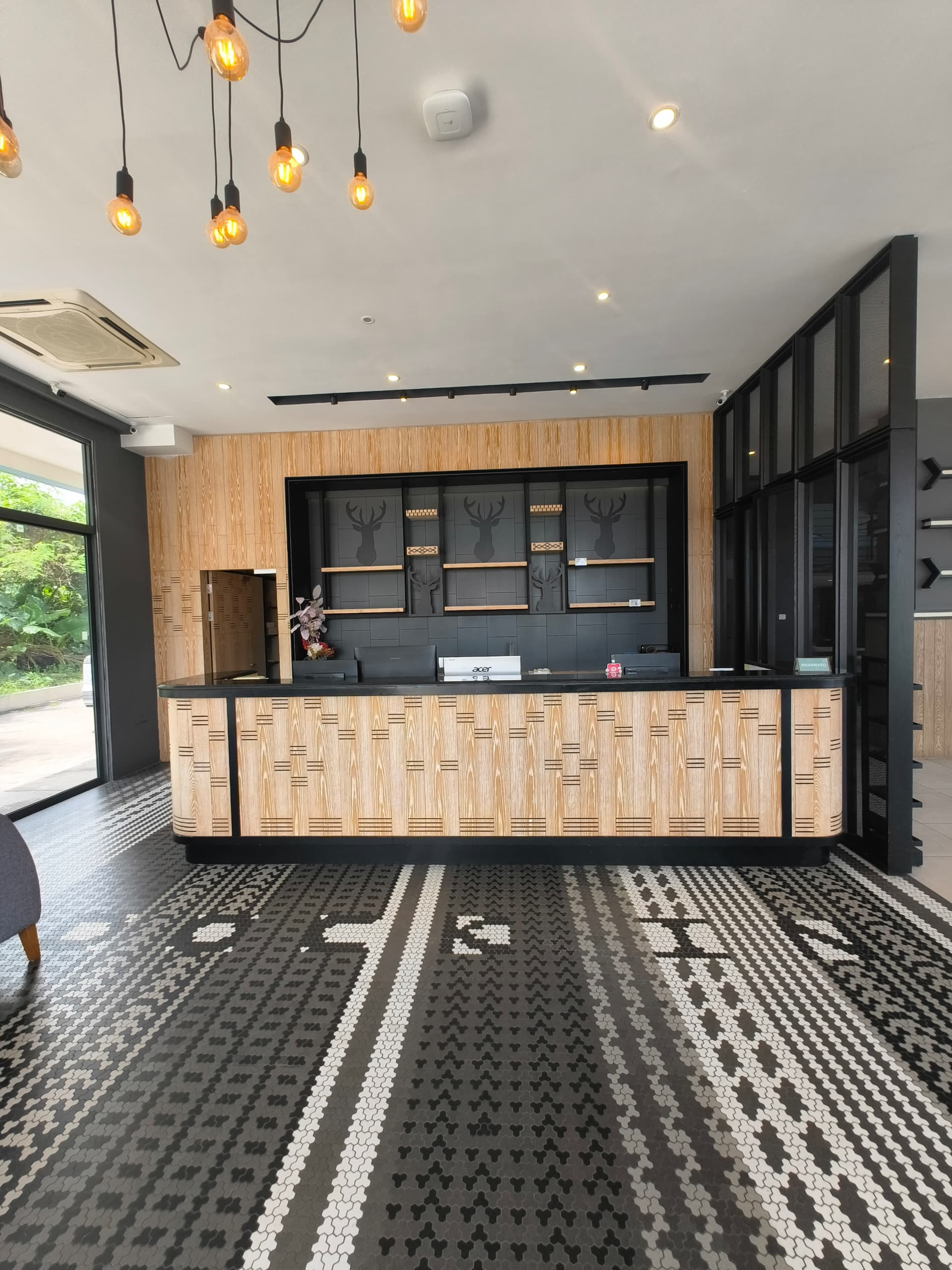 Tanjung Aru KKIA Aeropod Hostel And Cafe 3 Storey Shop Lot For Rent
