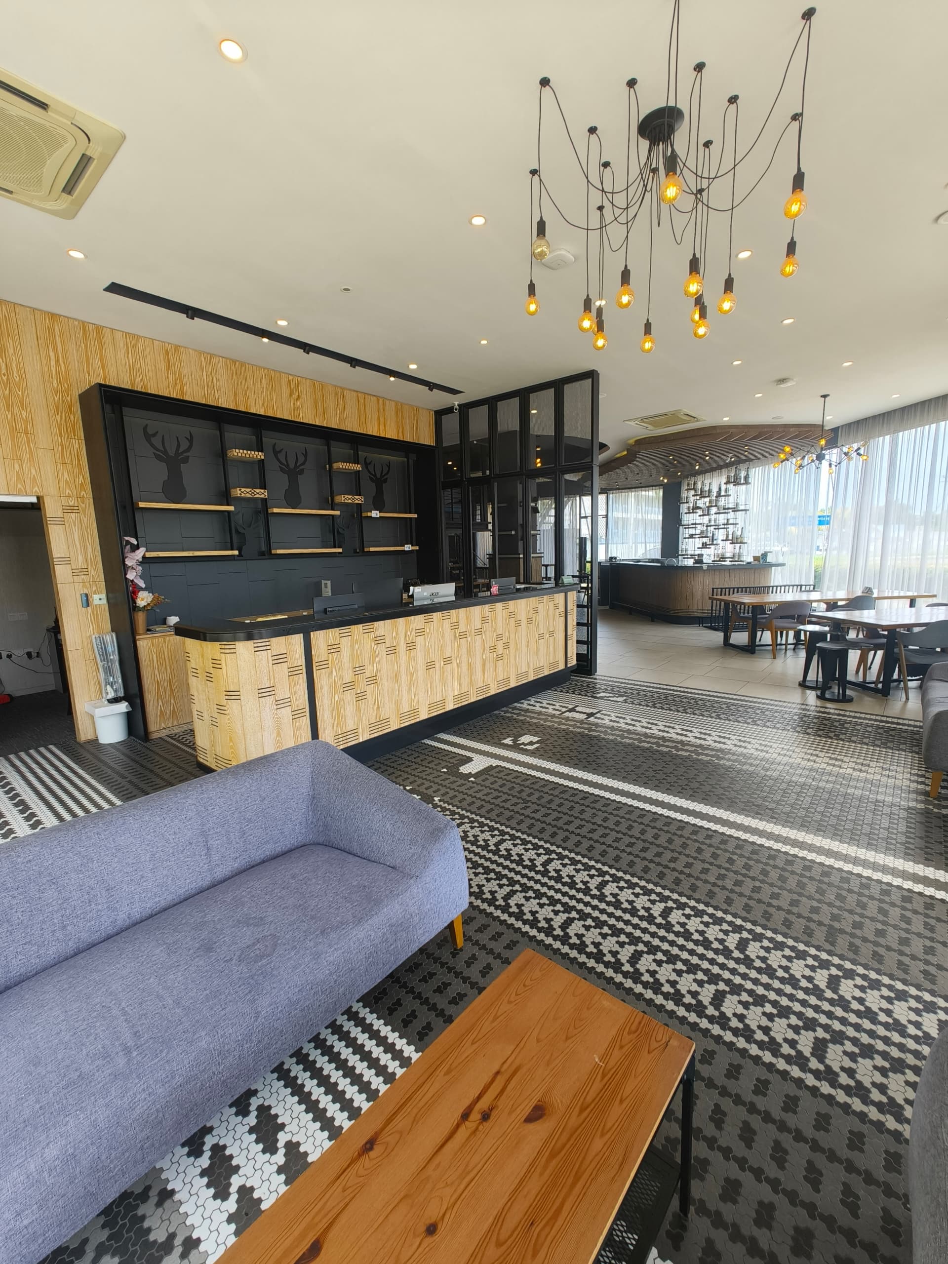 Tanjung Aru KKIA Aeropod Hostel And Cafe 3 Storey Shop Lot For Rent