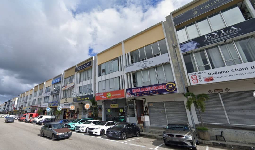 Tun Aminah 3Storey Shoplot Near Tasek Plaza @Foreigner Eligible