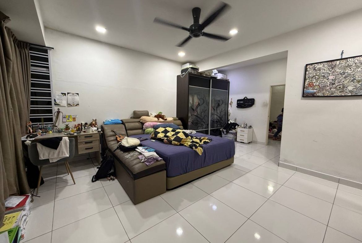 Taman Bestari Indah 2Storey Corner House with Fully Renovation House @Ulu Tiram
