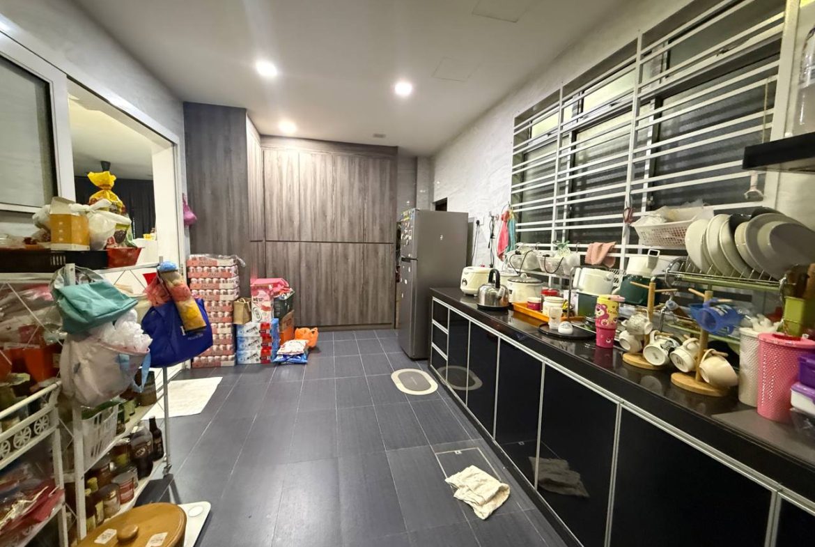 Taman Bestari Indah 2Storey Corner House with Fully Renovation House @Ulu Tiram