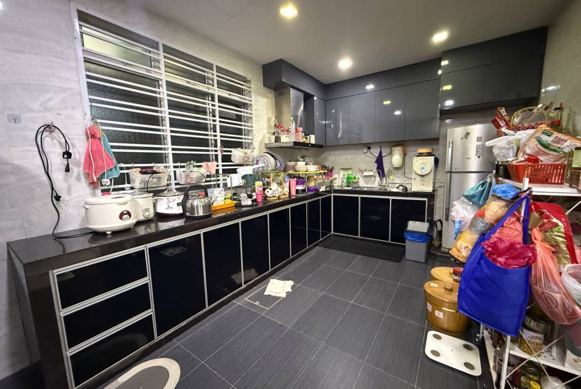 Taman Bestari Indah 2Storey Corner House with Fully Renovation House @Ulu Tiram